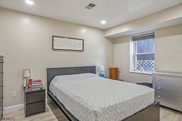 272 Walnut St 6D, Newark City, NJ 07105