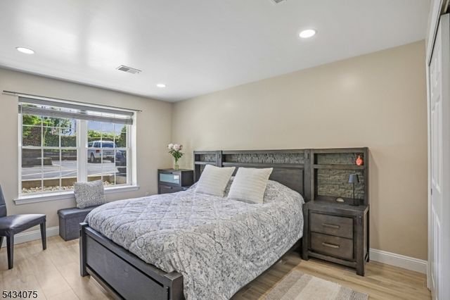 272 Walnut St 6D, Newark City, NJ 07105