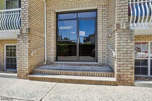 272 Walnut St 6D, Newark City, NJ 07105