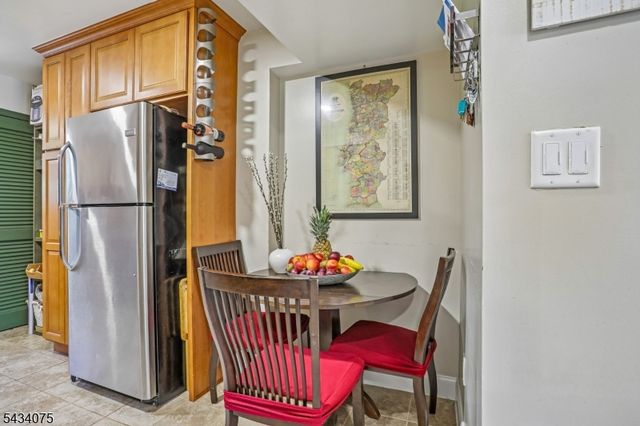 272 Walnut St 6D, Newark City, NJ 07105