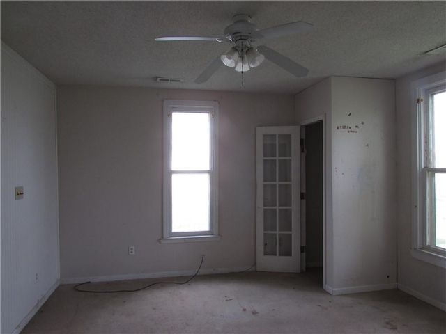 517 Lincoln Avenue, Osawatomie, KS 66064
