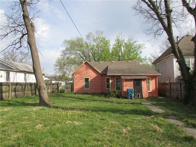 517 Lincoln Avenue, Osawatomie, KS 66064