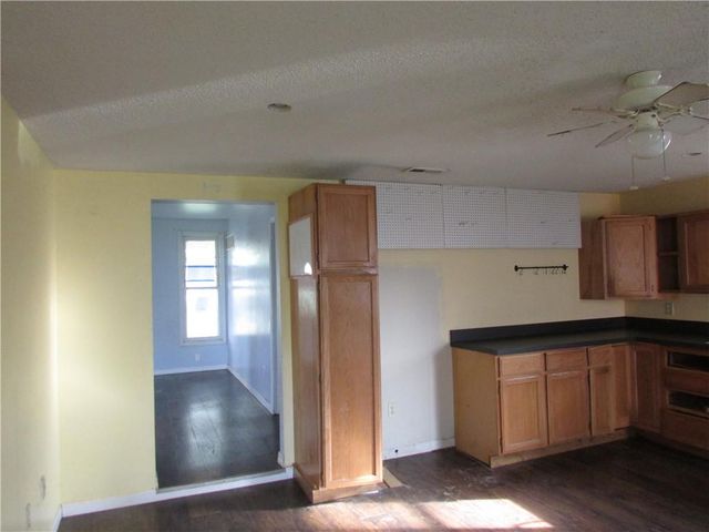 517 Lincoln Avenue, Osawatomie, KS 66064