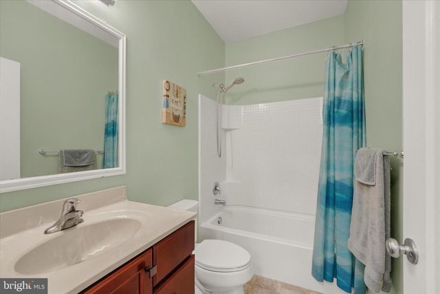 1239 N OLMSTED PKWY, Middletown, DE 19709