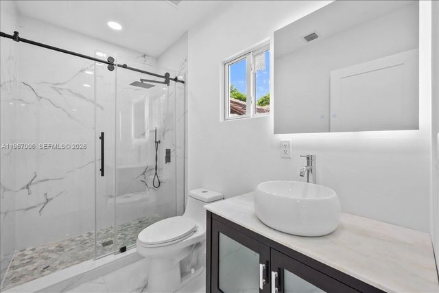 3389 NW 14th Ave, Miami, FL 33142