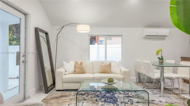 3389 NW 14th Ave, Miami, FL 33142