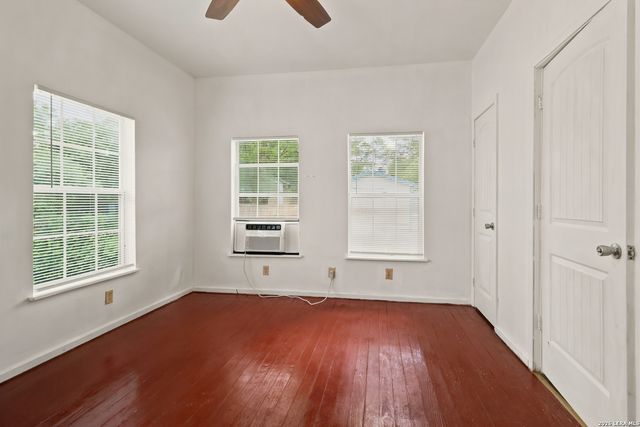 1814 Santa Anna, San Antonio, TX 78201