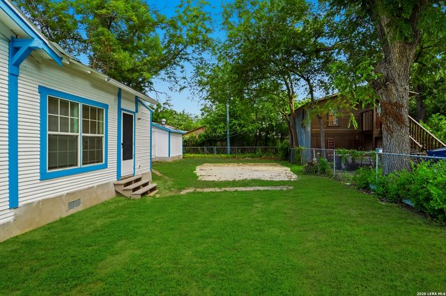 1814 Santa Anna, San Antonio, TX 78201