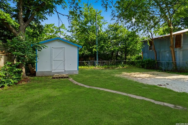 1814 Santa Anna, San Antonio, TX 78201
