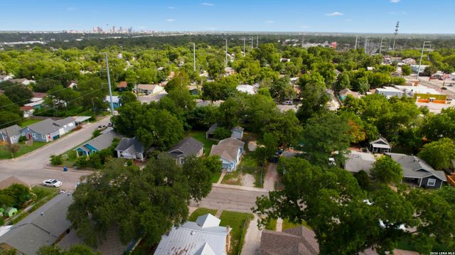 1814 Santa Anna, San Antonio, TX 78201