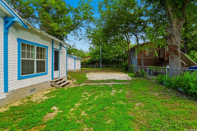 1814 Santa Anna, San Antonio, TX 78201