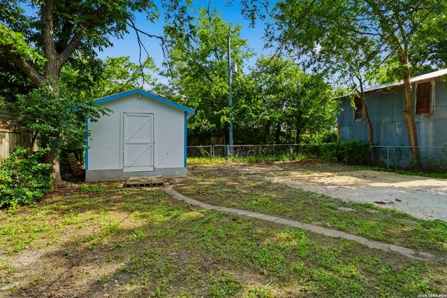 1814 Santa Anna, San Antonio, TX 78201