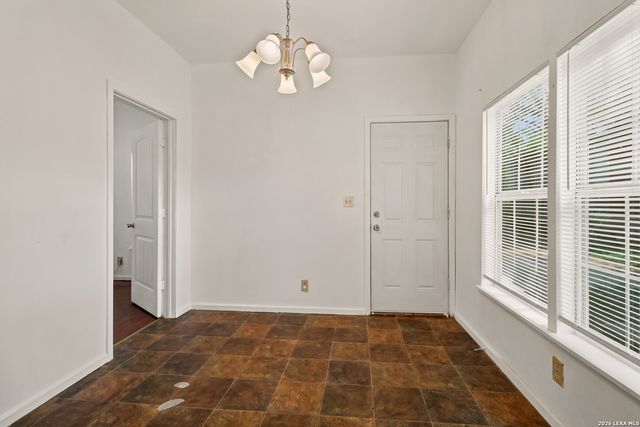 1814 Santa Anna, San Antonio, TX 78201