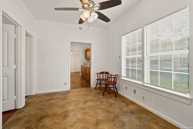 1814 Santa Anna, San Antonio, TX 78201