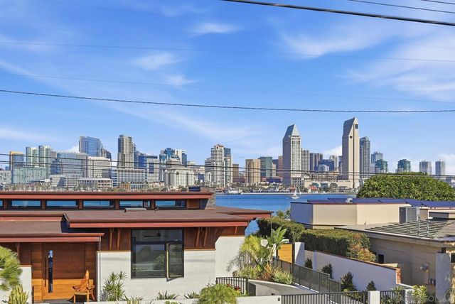 420 1st St, Coronado, CA 92118