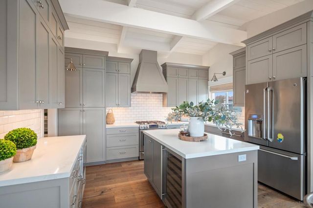 420 1st St, Coronado, CA 92118