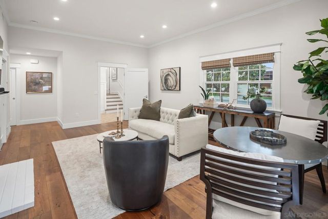 420 1st St, Coronado, CA 92118