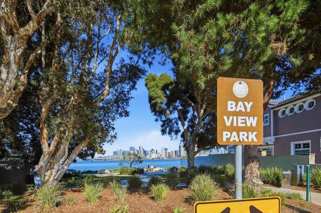 420 1st St, Coronado, CA 92118