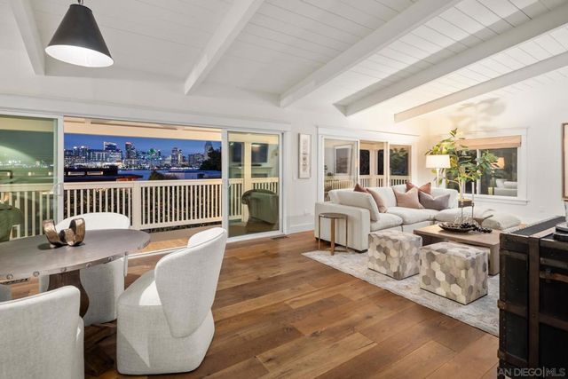 420 1st St, Coronado, CA 92118