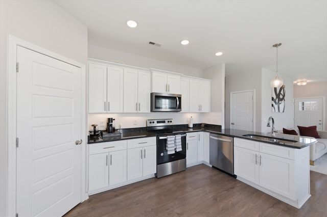 297 Villa St, Smithville, TN 37166