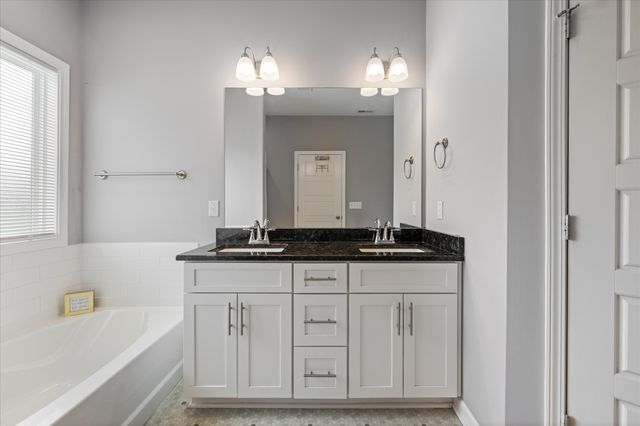 297 Villa St, Smithville, TN 37166