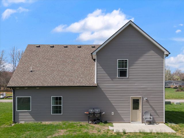 297 Villa St, Smithville, TN 37166