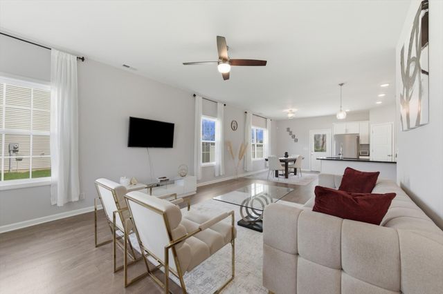 297 Villa St, Smithville, TN 37166