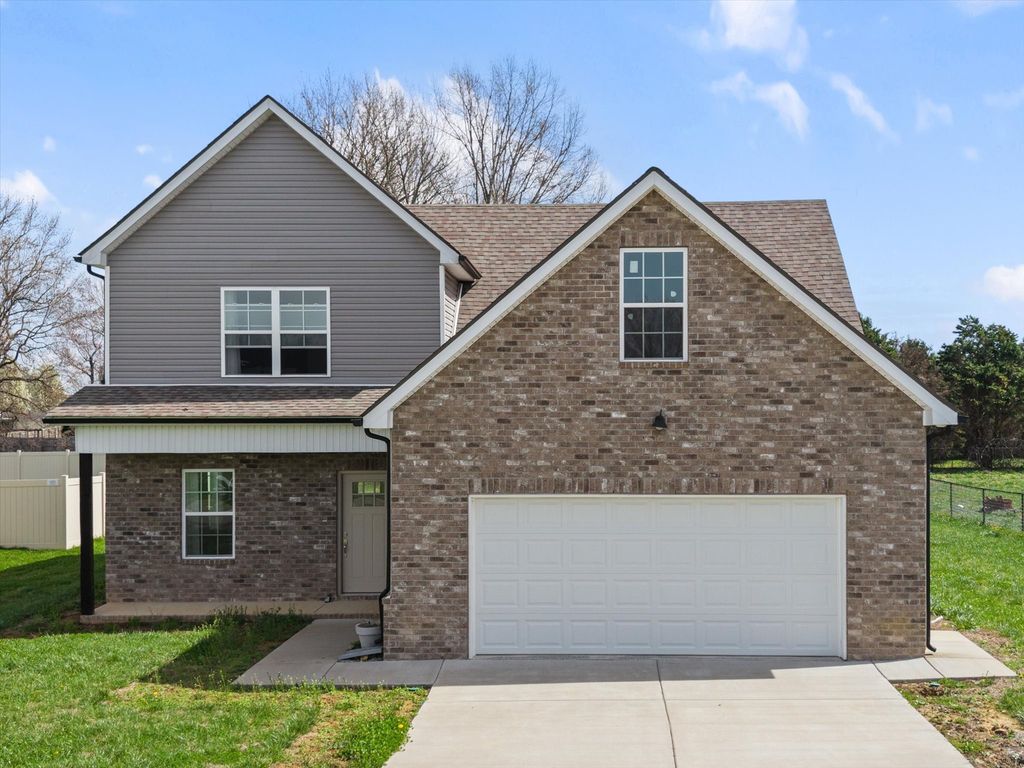 297 Villa St, Smithville, TN 37166