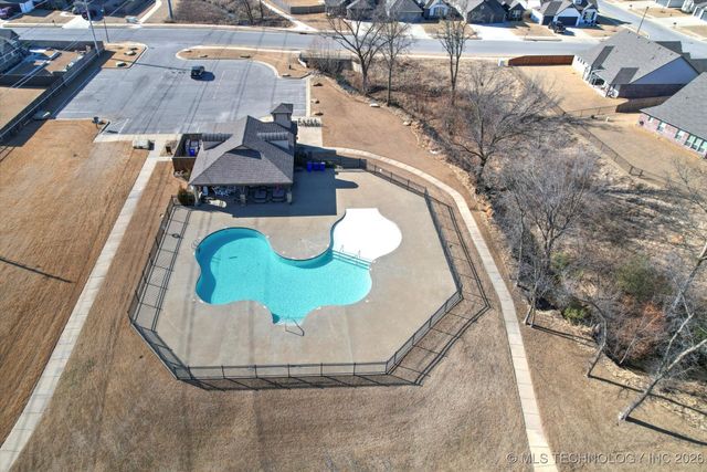 10104 S 233rd East Avenue, Broken Arrow, OK 74014