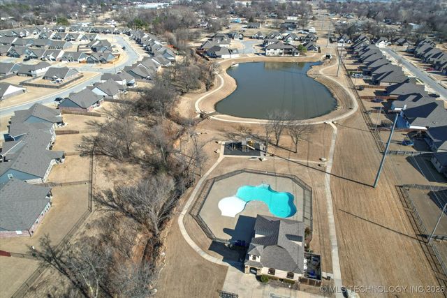 10104 S 233rd East Avenue, Broken Arrow, OK 74014