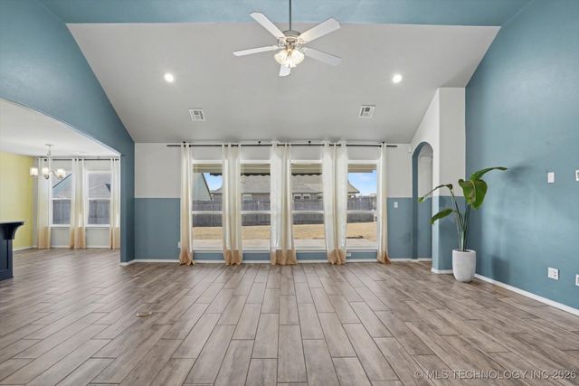 10104 S 233rd East Avenue, Broken Arrow, OK 74014