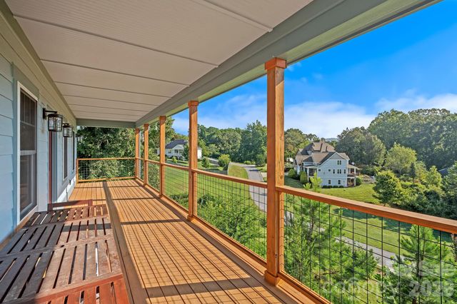 19 Magnolia Farms Drive, Asheville, NC 28806
