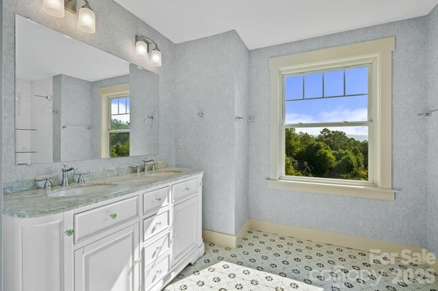 19 Magnolia Farms Drive, Asheville, NC 28806