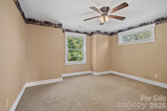 19 Magnolia Farms Drive, Asheville, NC 28806