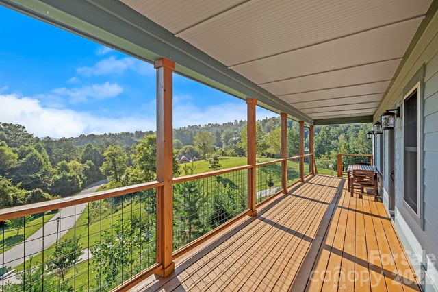 19 Magnolia Farms Drive, Asheville, NC 28806