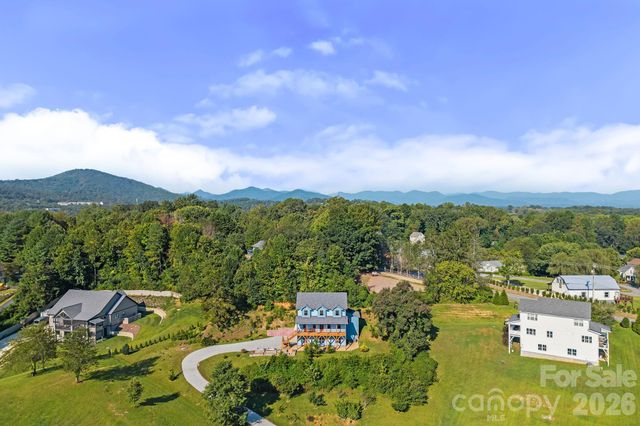 19 Magnolia Farms Drive, Asheville, NC 28806