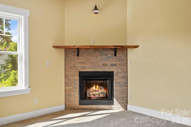 19 Magnolia Farms Drive, Asheville, NC 28806