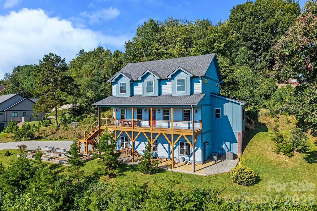 19 Magnolia Farms Drive, Asheville, NC 28806
