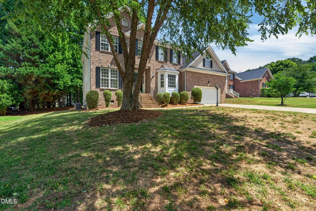 102 Hemingford Grey Court, Cary, NC 27518