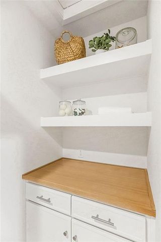 16388 S Elmridge Street, Olathe, KS 66062