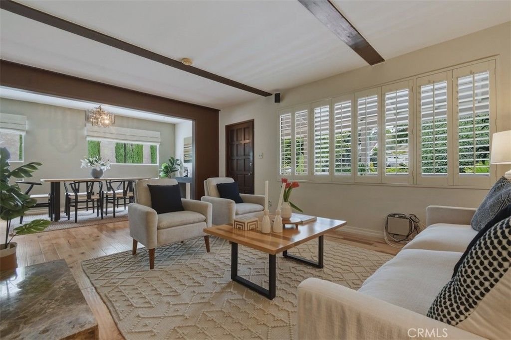 Image 11 of property listing at 14451 Greenleaf Street, Sherman Oaks, CA 91423