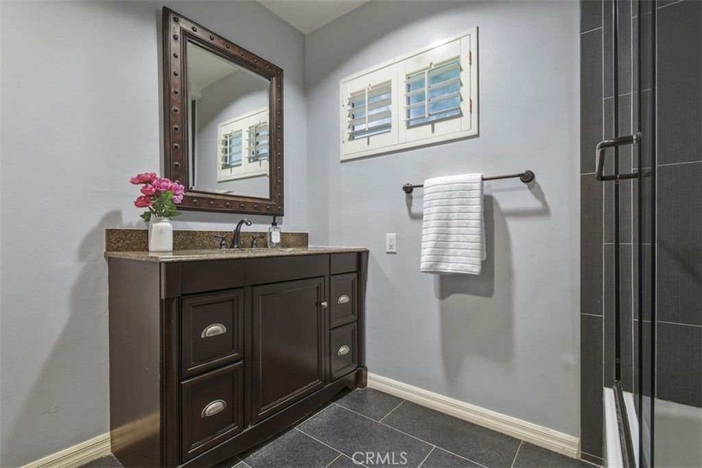 Image 31 of property listing at 14451 Greenleaf Street, Sherman Oaks, CA 91423