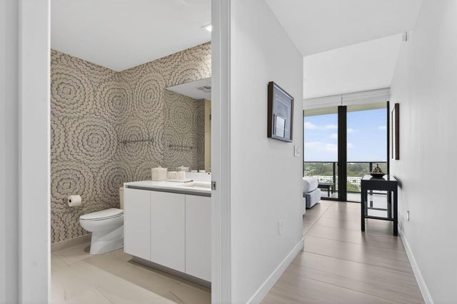 1116 N Ocean Boulevard 1204, Pompano Beach, FL 33062