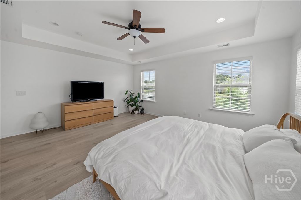 Image 24 of property listing at 60 McCrady Drive, Richmond Hill, GA 31324