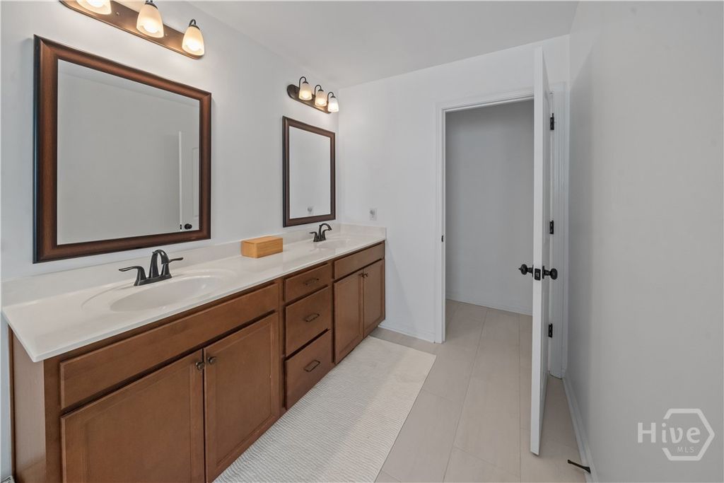 Image 25 of property listing at 60 McCrady Drive, Richmond Hill, GA 31324