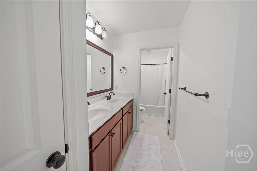 Image 31 of property listing at 60 McCrady Drive, Richmond Hill, GA 31324