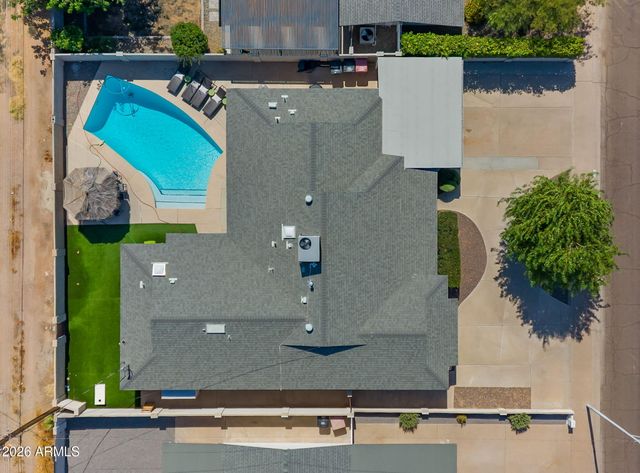 8213 E WHITTON Avenue, Scottsdale, AZ 85251