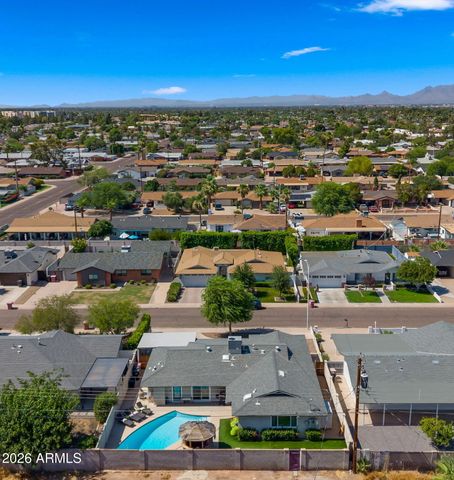 8213 E WHITTON Avenue, Scottsdale, AZ 85251