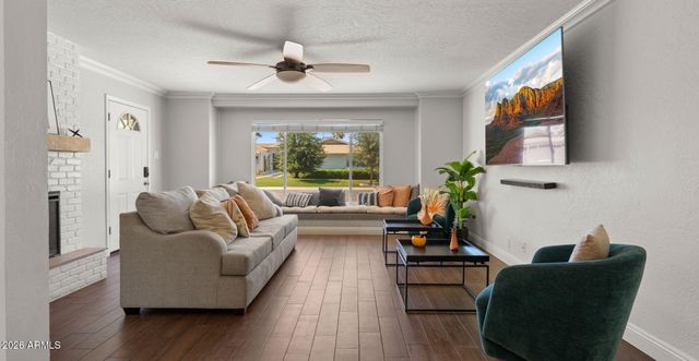 8213 E WHITTON Avenue, Scottsdale, AZ 85251