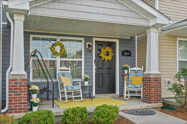 389 Sam Houston Cir, Clarksville, TN 37040